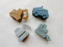 Load image into Gallery viewer, Construction Bath Toys - Earth Tones