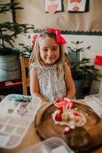 Load image into Gallery viewer, Gingerbread Friends Play Dough Kit
