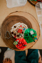 Load image into Gallery viewer, Oh, Christmas Tree! Play Dough Kit
